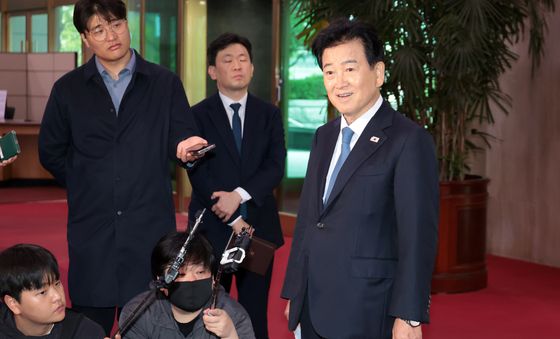 정동영 장관, 북한 핵시설 발언 관련 입장 밝혀