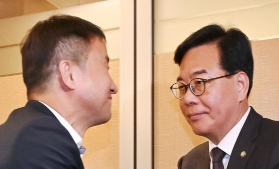 오찬 회동하는 한병도·송언석 원내대표
