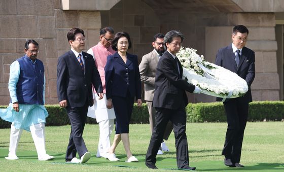 간디 추모공원 방문한 이재명 대통령