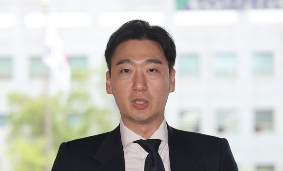 고소 취지 설명하는 이규성 변호사