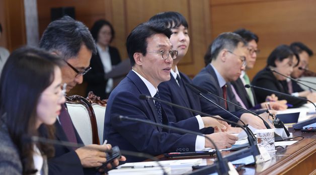 양성평등위원회 주재하는 김민석 총리