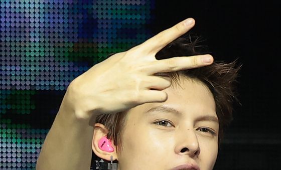 제임스, 개구쟁이 브이