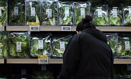 중동전쟁 여파에 유통업계 '봄철특수' 기대감 꺾였다