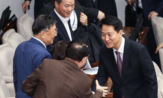 인사나누는 오세훈 서울시장