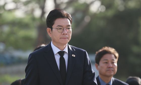 현충원 참배하는 정원오