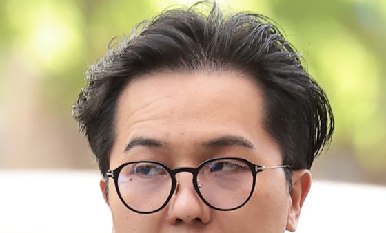 송민호, 법원 출석