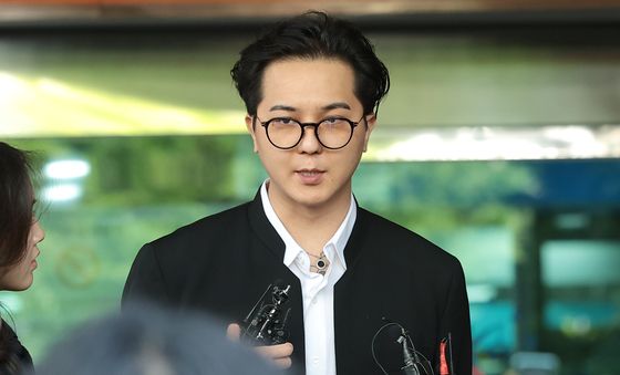 징역 1년 6개월 구형 받은 송민호