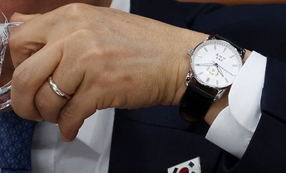 김민석 총리, 대통령 시계 애장