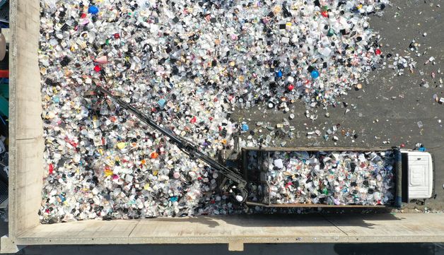 '지구를 지켜주세요'