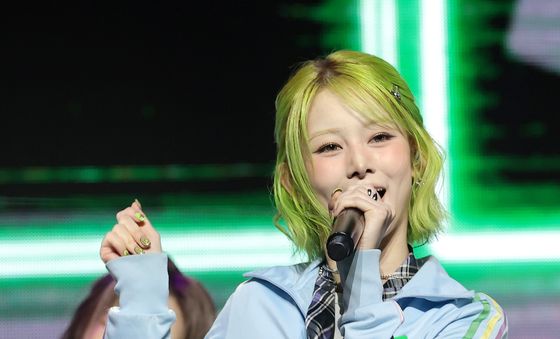 아코, 빛나는 무대