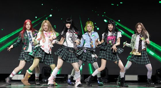 언차일드, 에너지 넘치는 데뷔 무대