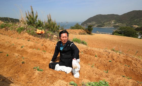 잠깐 휴식하는 정청래 대표