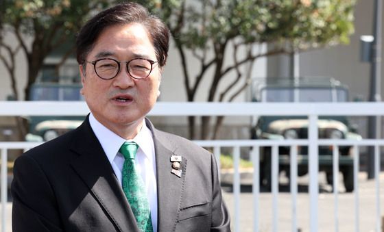 "현장 치열함, 처참함, 민주주의 지키기 위한 단호함 새겨져 있어"