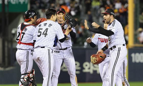 오스틴의 결승타에 승리 거둔 LG