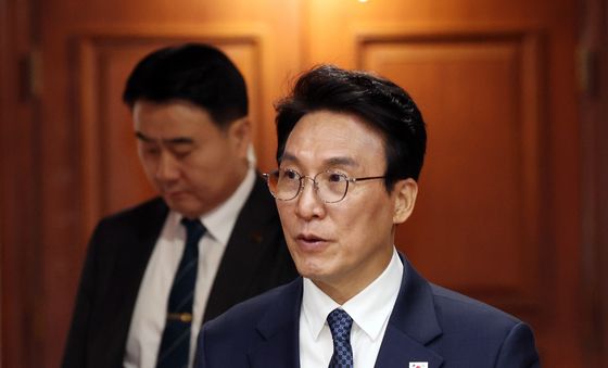 비상경제본부회의 참석하는 김민석 총리