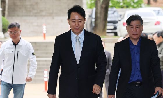 오세훈, '정치자금법 위반' 공판 출석