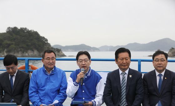 발언하는 김경수 민주당 경남지사 후보