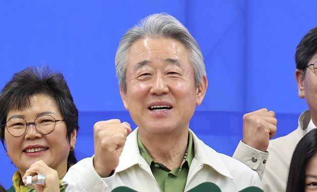 강호동 회장, '농심! 효심! 동심! 특별할인행사 기념식' 참석