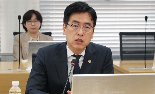 인사말하는 김민재 행안부 차관