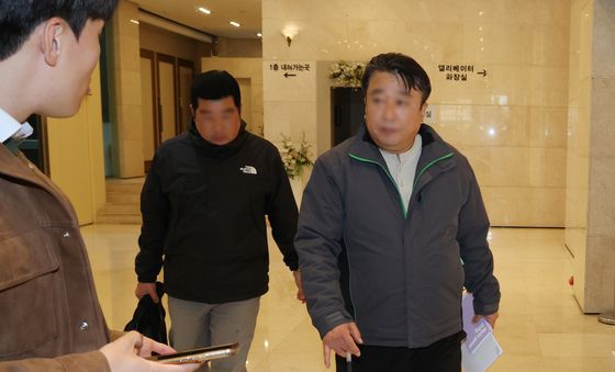 교섭장소 도착한 BGF로지스 관계자