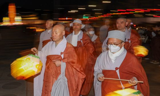 '부처님 오신 날을 앞두고'