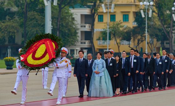 호찌민 모쇼 찾은 이재명 대통령