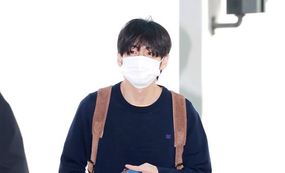 뷔, 아침부터 안구정화