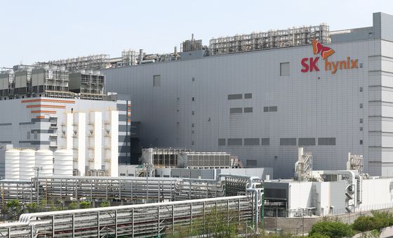 SK하이닉스, 1분기 매출 52.6조·영업익 37.6조…'사상 최대'