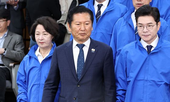 정원오·추미애 후보와 회의 참석하는 정청래 대표