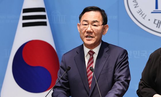 주호영, 대구시장 불출마 선언.."타락한 정치와 타협하지 않을 것"