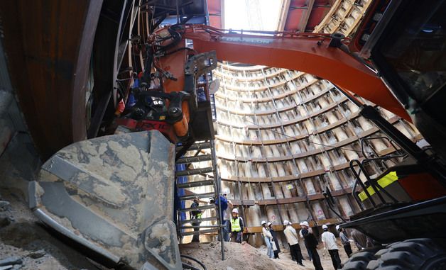 광화문 대심도 빗물배수터널 공사 현장 점검하는 오세훈 시장