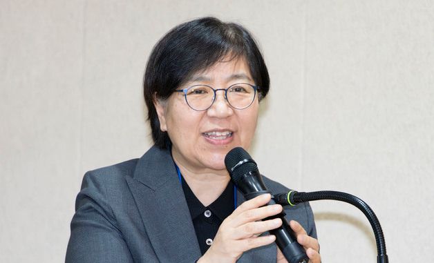 인사말하는 정은경 장관