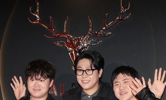 피식대학, 논현동에 유쾌 바이러스 전파