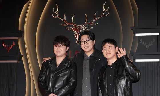피식대학, 근사하게 차려입고 논현동 나들이