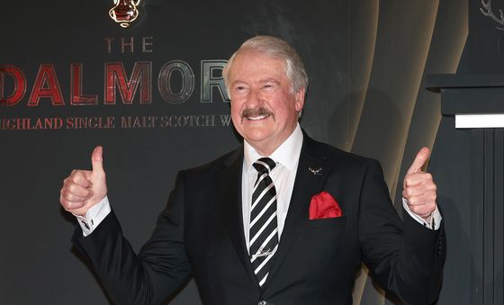 포즈 취하는 리차드 패터슨