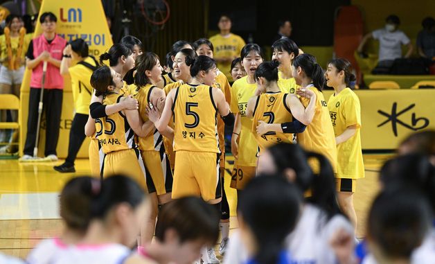 KB스타즈, 챔프전 2연승… 통산 3번째 통합 우승까지 1승