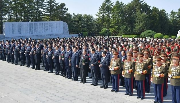北 지도부, 조선인민혁명군 창건일 맞아 열사릉 참배