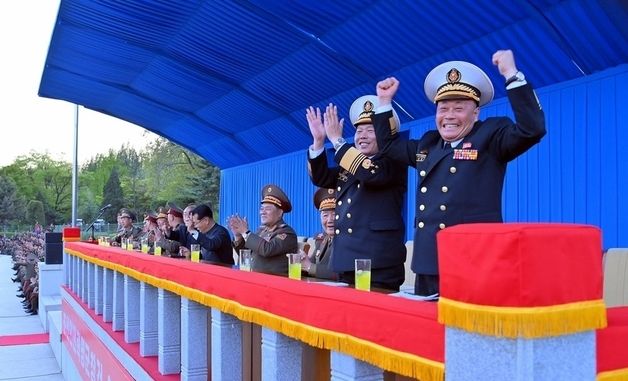 北, 인민혁명군 창건일 맞아 해·공군 축구경기