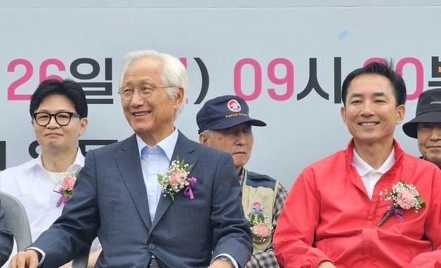 부산 구포초 찾은 박민식·한동훈, 나란히 '지역 발전' 호소