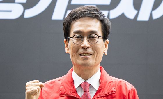 기념 촬영하는 함진규 국민의힘 경기도지사 예비후보