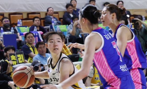 가로막힌 허예은