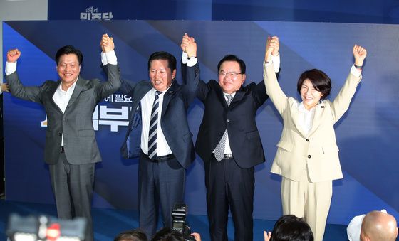 민주 "우리가 김부겸"