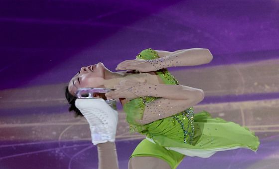 허지유의 환상적인 연기