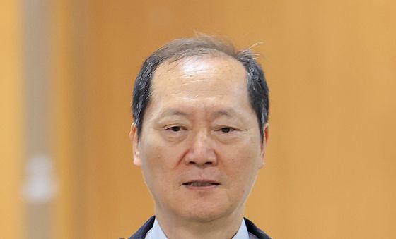 내란 가담·수사 무마 의혹 결심 공판 출석하는 이완규 전 법제처장