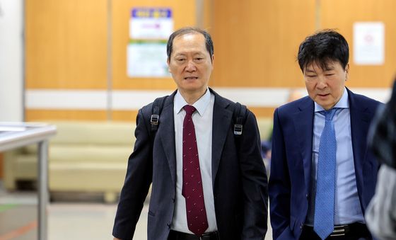 내란 가담·수사 무마 의혹 결심 공판 출석하는 이완규 전 법제처장