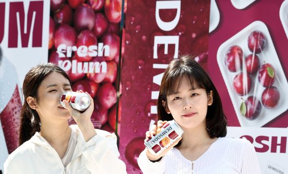 '저탄산 과즙음료' 데미소다 자두 출시