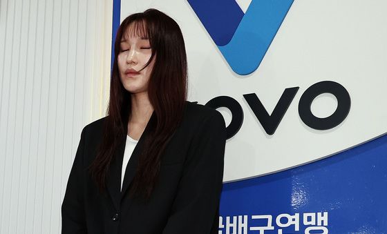 '음주운전 상벌위 출석' 눈 감은 안혜진