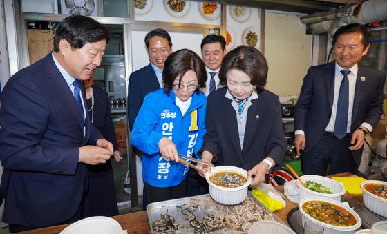 안성 국밥집 방문한 정청래 대표