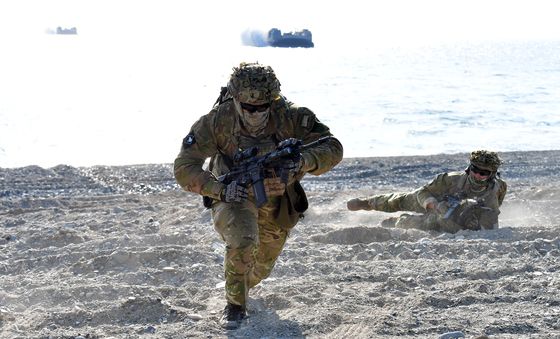 뉴질랜드 육군 돌격 앞으로