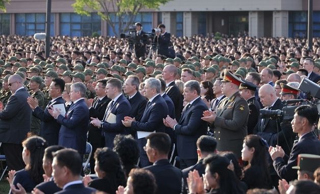 北, 해외군사작전 기념관 공개…러시아 파병 군인 공적 강조